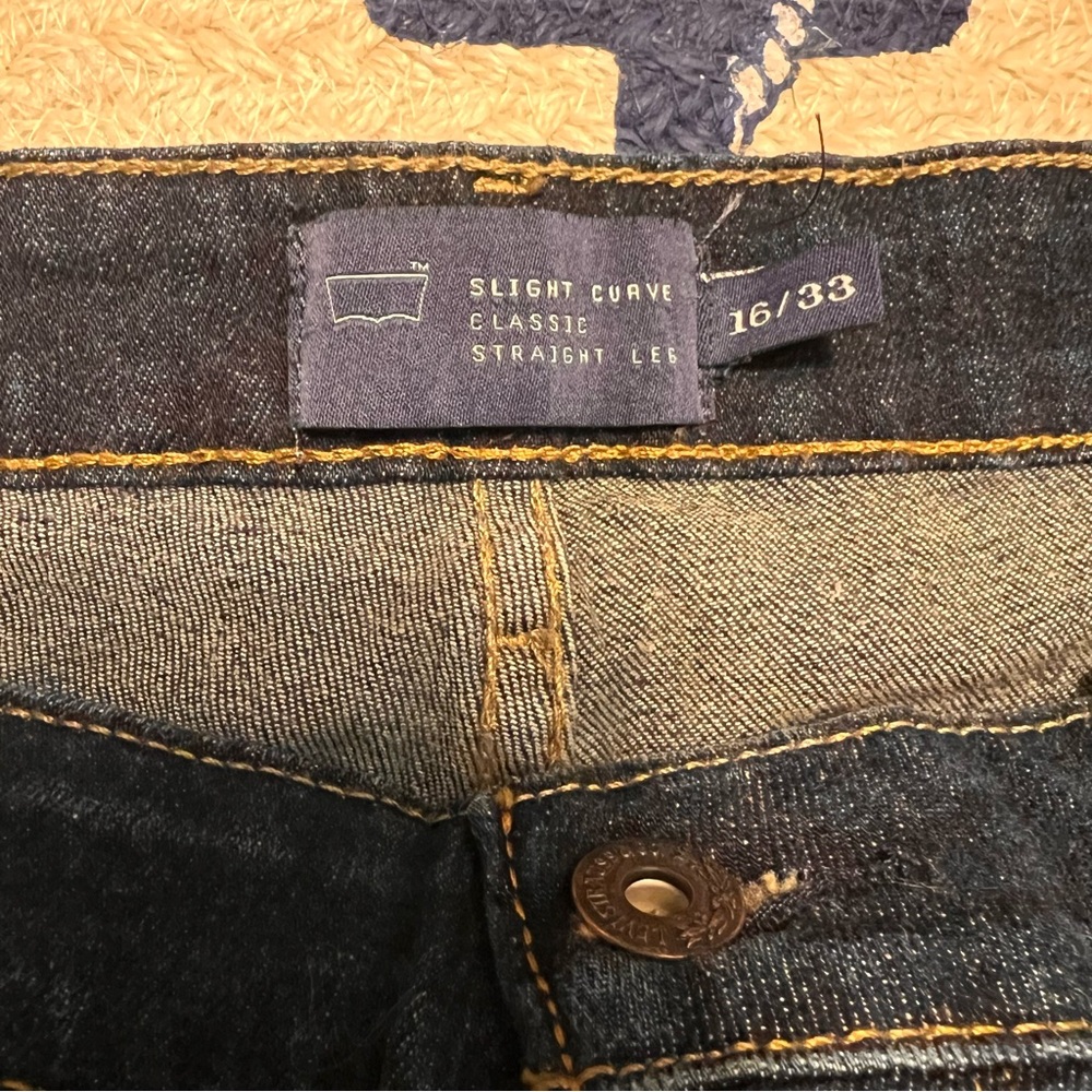 NWT Levi’s Curve ID Slight Curve Dark Blue Women's Jeans, Size 16 - Picture 3 of 4